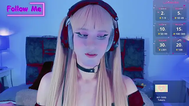 Snapshot of Kirmyy_ chatting on October 19, 2025, 8:00 pm Kirmyy online show from October 19, 2025, 8:00 pm