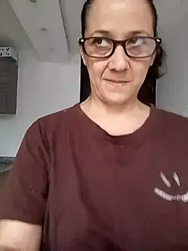 nicolle milf1978 online show from July 19, 2026, 12:57 pm