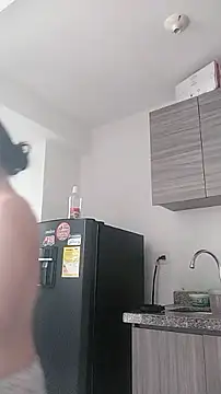 nicolle milf1978 online show from October 8, 2025, 12:50 pm