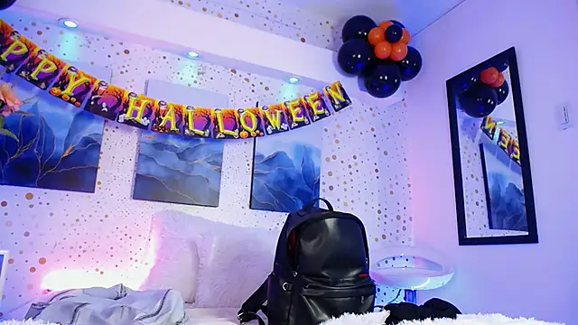 Noah Xitruxx online show from October 7, 2025, 3:07 am