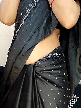 xpihu online show from December 22, 2025, 8:53 pm