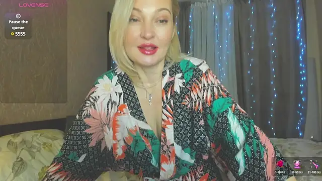 Snapshot of Milena_candyy chatting on February 5, 2025, 6:15 pm Milena candyy online show from February 5, 2025, 6:15 pm