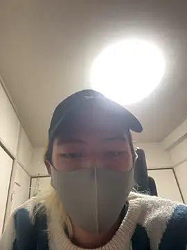 Snapshot of Manato_jp_1215 chatting on December 5, 2024, 8:27 am Manato jp 1215 online show from December 5, 2024, 8:27 am