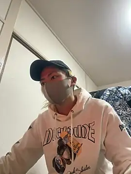 Snapshot of Manato_jp_1215 chatting on December 14, 2024, 1:27 pm Manato jp 1215 online show from December 14, 2024, 1:27 pm