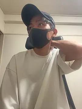 Snapshot of Manato_jp_1215 chatting on May 17, 2026, 1:11 pm Manato jp 1215 online show from May 17, 2026, 1:11 pm