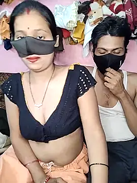 riyagupta5 online show from December 5, 2025, 4:38 pm