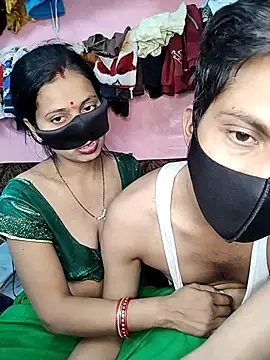 riyagupta5 online show from December 4, 2025, 4:39 pm