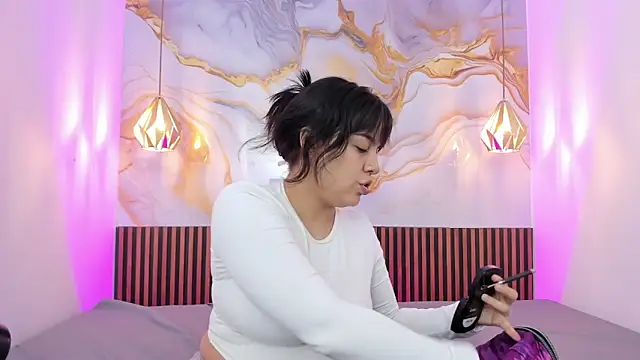 Snapshot of MelissaGilll chatting on October 22, 2025, 7:24 pm MelissaGilll online show from October 22, 2025, 7:24 pm