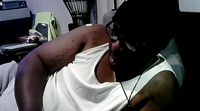 Snapshot of GOODCHOCOLATEDICK chatting on December 5, 2024, 9:33 am GOODCHOCOLATEDICK online show from December 5, 2024, 9:33 am