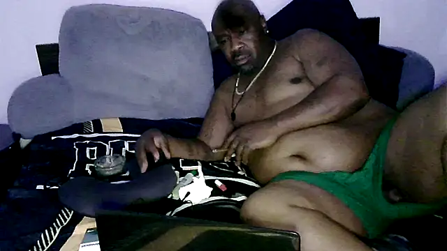 Snapshot of GOODCHOCOLATEDICK chatting on December 17, 2024, 8:56 am GOODCHOCOLATEDICK online show from December 17, 2024, 8:56 am