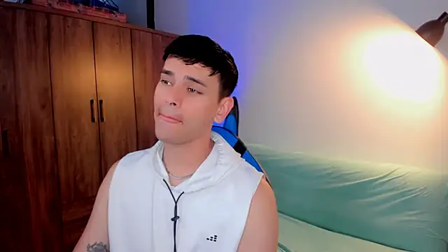 Snapshot of joe_jhon chatting on February 18, 2025, 2:49 pm joe jhon online show from February 18, 2025, 2:49 pm