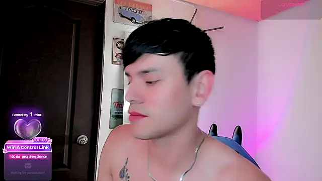 Snapshot of joe_jhon chatting on December 14, 2024, 7:03 pm joe jhon online show from December 14, 2024, 7:03 pm