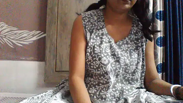 Snapshot of shalini_fire chatting on August 4, 2026, 10:31 am shalini fire online show from August 4, 2026, 10:31 am