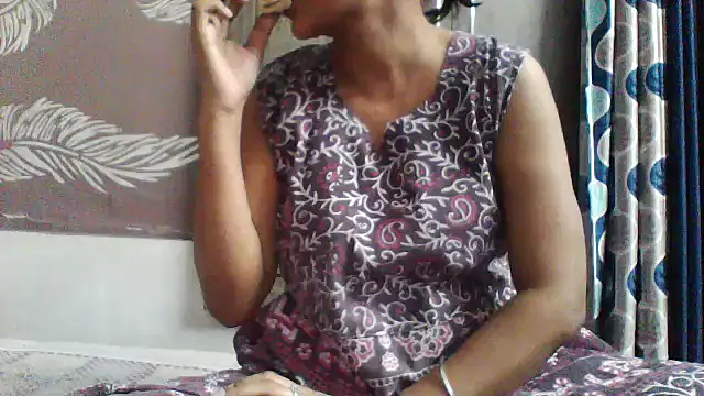 Snapshot of shalini_fire chatting on July 8, 2026, 9:54 am shalini fire online show from July 8, 2026, 9:54 am