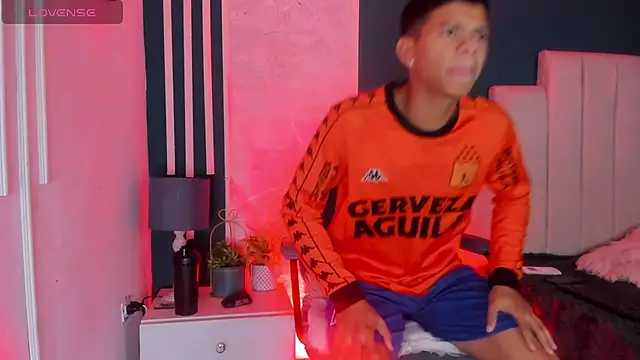 Jeffry wolvess online show from March 3, 2025, 12:06 pm