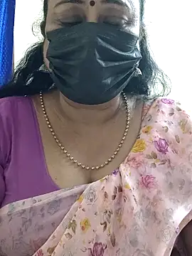 Snapshot of rekha_naier chatting on November 15, 2025, 1:04 pm rekha naier online show from November 15, 2025, 1:04 pm