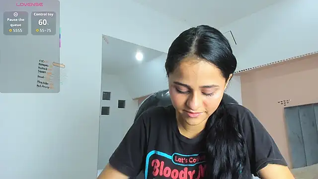 Snapshot of Giselle_Roldan chatting on November 21, 2025, 2:10 am Giselle Roldan online show from November 21, 2025, 2:10 am