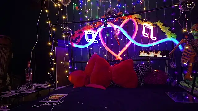 anonymouszN online show from February 12, 2026, 9:47 pm