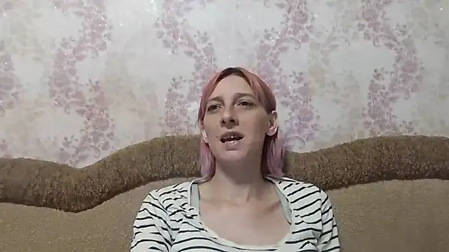 Snapshot of Ketti_mom chatting on July 8, 2026, 4:18 pm Ketti mom online show from July 8, 2026, 4:18 pm