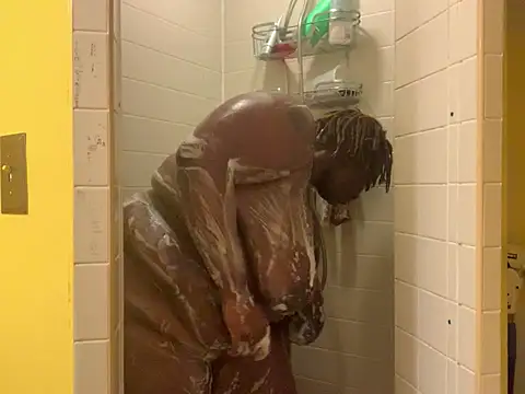 Snapshot of BigKittyRaven chatting on December 11, 2024, 8:18 pm BigKittyRaven online show from December 11, 2024, 8:18 pm