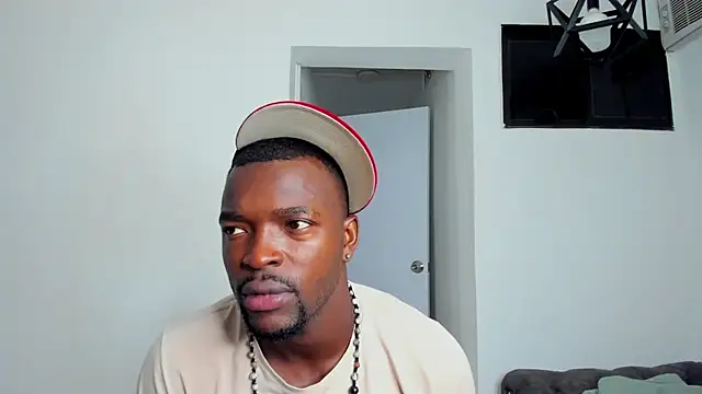 Snapshot of Dylan_Taylor chatting on May 27, 2026, 12:34 pm Dylan Taylor online show from May 27, 2026, 12:34 pm