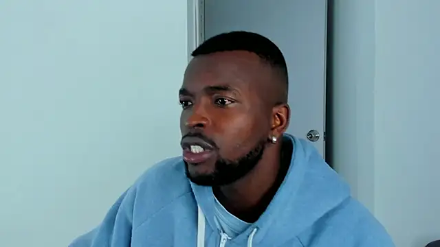 Dylan Taylor online show from November 2, 2025, 3:33 am