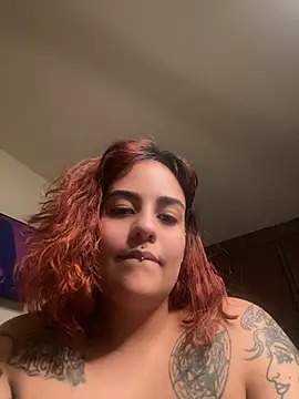 Snapshot of name_less_lulu chatting on June 3, 2026, 3:18 am name less lulu online show from June 3, 2026, 3:18 am