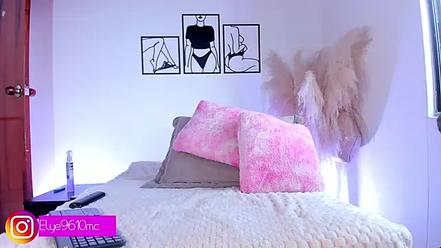 ellie mcdonald online show from February 27, 2026, 8:08 pm