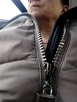 Snapshot of Lorrain_Dorrie chatting on March 18, 2025, 1:23 pm Lorrain Dorrie online show from March 18, 2025, 1:23 pm