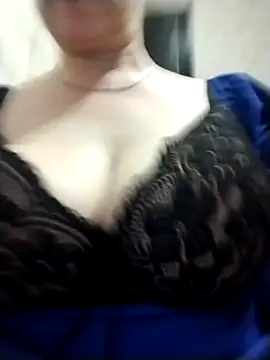 Snapshot of Lorrain_Dorrie chatting on February 12, 2025, 5:26 am Lorrain Dorrie online show from February 12, 2025, 5:26 am