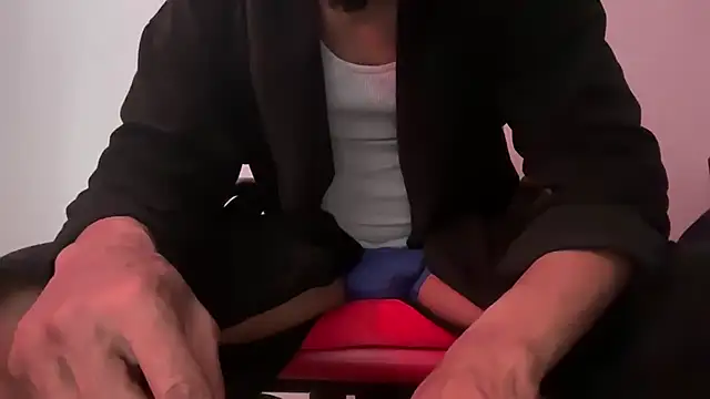 Snapshot of skarfosbabes69 chatting on February 14, 2026, 7:30 am skarfosbabes69 online show from February 14, 2026, 7:30 am