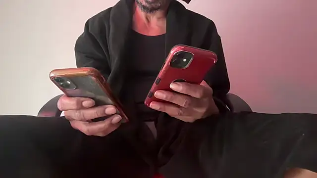 Snapshot of skarfosbabes69 chatting on February 17, 2026, 1:58 am skarfosbabes69 online show from February 17, 2026, 1:58 am