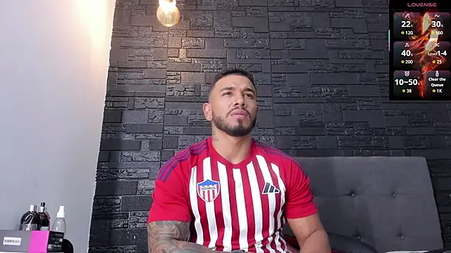 Snapshot of bruno_miller_ chatting on October 15, 2025, 9:45 pm bruno miller online show from October 15, 2025, 9:45 pm