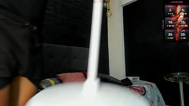 Snapshot of bruno_miller_ chatting on October 16, 2025, 8:50 pm bruno miller online show from October 16, 2025, 8:50 pm