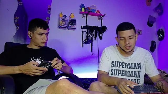 Snapshot of Nymphobuddies chatting on April 9, 2026, 3:30 am Nymphobuddies online show from April 9, 2026, 3:30 am