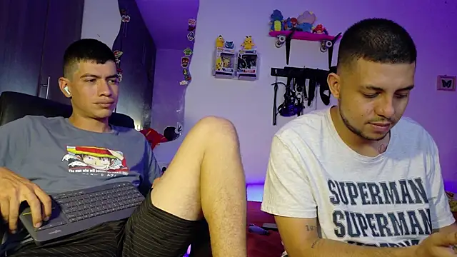 Snapshot of Nymphobuddies chatting on March 31, 2026, 8:22 pm Nymphobuddies online show from March 31, 2026, 8:22 pm