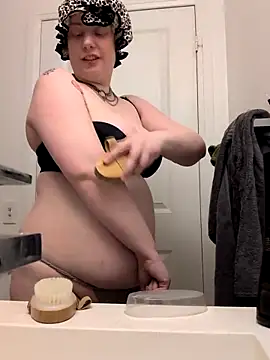 Snapshot of Twitchtheclownn chatting on March 15, 2026, 12:28 am Twitchtheclownn online show from March 15, 2026, 12:28 am