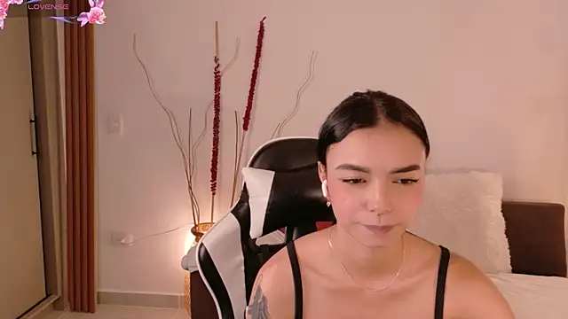 Snapshot of AnabelWolf chatting on July 28, 2026, 7:39 pm AnabelWolf online show from July 28, 2026, 7:39 pm