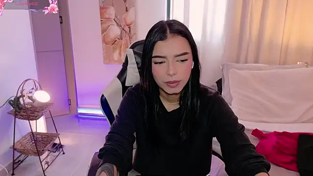 Snapshot of AnabelWolf chatting on June 12, 2026, 2:48 pm AnabelWolf online show from June 12, 2026, 2:48 pm