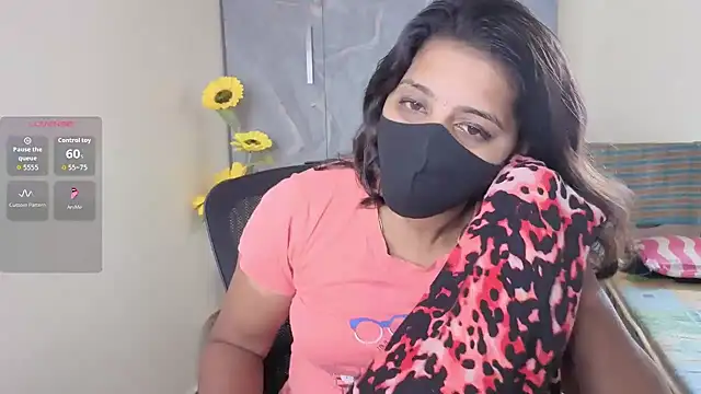 Tamil Shalini Lustyy online show from May 7, 2026, 5:22 am