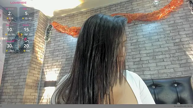 Victoria Ponce1 online show from December 3, 2025, 5:45 pm