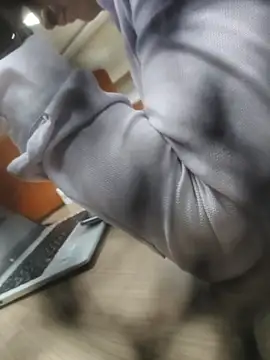 Snapshot of samee00721 chatting on April 6, 2026, 10:05 am samee00721 online show from April 6, 2026, 10:05 am