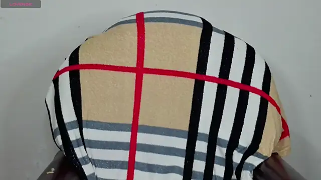 Mikki5P online show from February 21, 2025, 6:04 pm