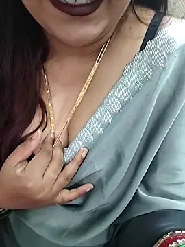 Snapshot of Mayuri77 chatting on October 6, 2025, 7:14 pm Mayuri77 online show from October 6, 2025, 7:14 pm