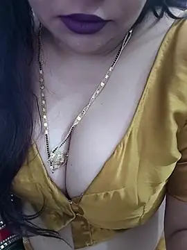 Snapshot of Mayuri77 chatting on October 7, 2025, 7:20 am Mayuri77 online show from October 7, 2025, 7:20 am