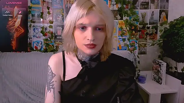 Simona Rain online show from October 31, 2025, 11:33 pm