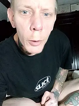 Tattooguy 86 online show from December 20, 2025, 8:39 am