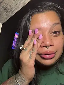 Snapshot of shyfr34k chatting on March 7, 2025, 6:02 am shyfr34k online show from March 7, 2025, 6:02 am