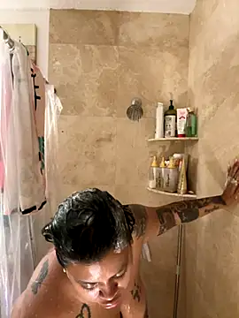 Snapshot of shyfr34k chatting on September 14, 2025, 9:59 pm shyfr34k online show from September 14, 2025, 9:59 pm