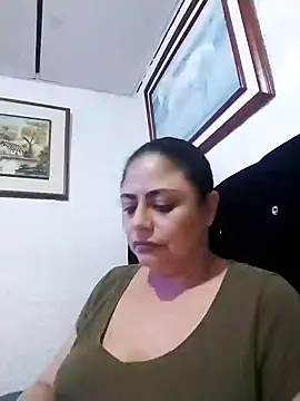 Snapshot of ElizabethWeil chatting on June 19, 2026, 1:11 am ElizabethWeil online show from June 19, 2026, 1:11 am